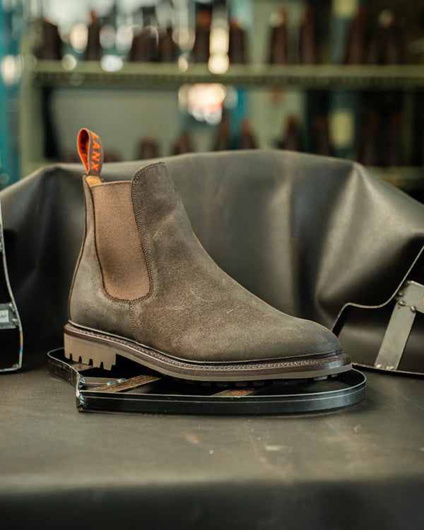 WISWELL // WALNUT